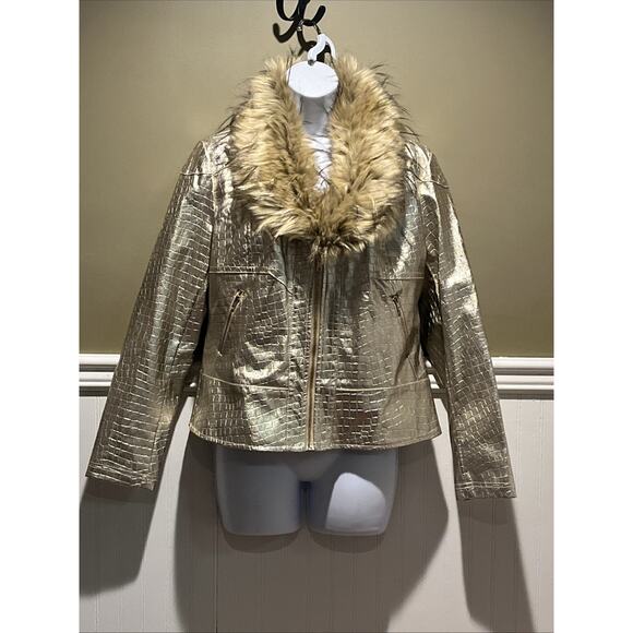 V Cristina Faux Leather Crocodile Textured Jacket Gold Faux Fur Trim Size M - Picture 1 of 12